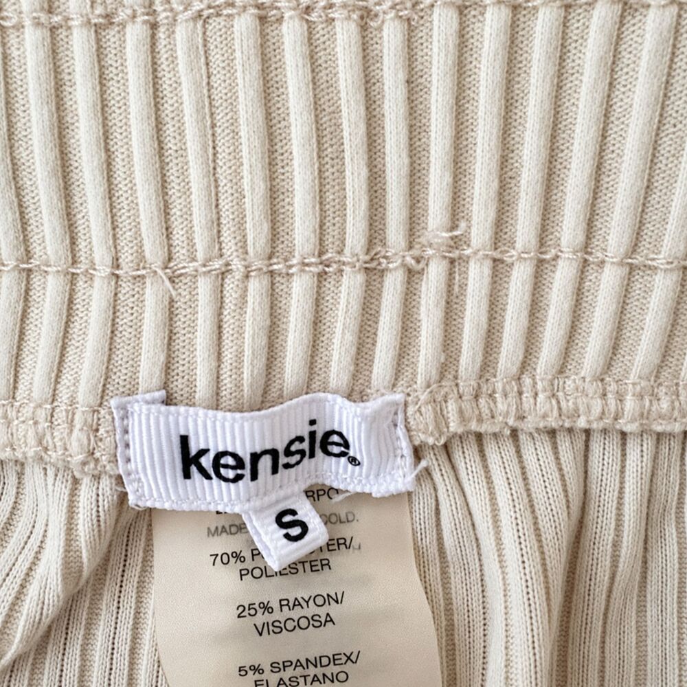 Cream Ribbed Drawstring Shorts - Picture 3 of 3